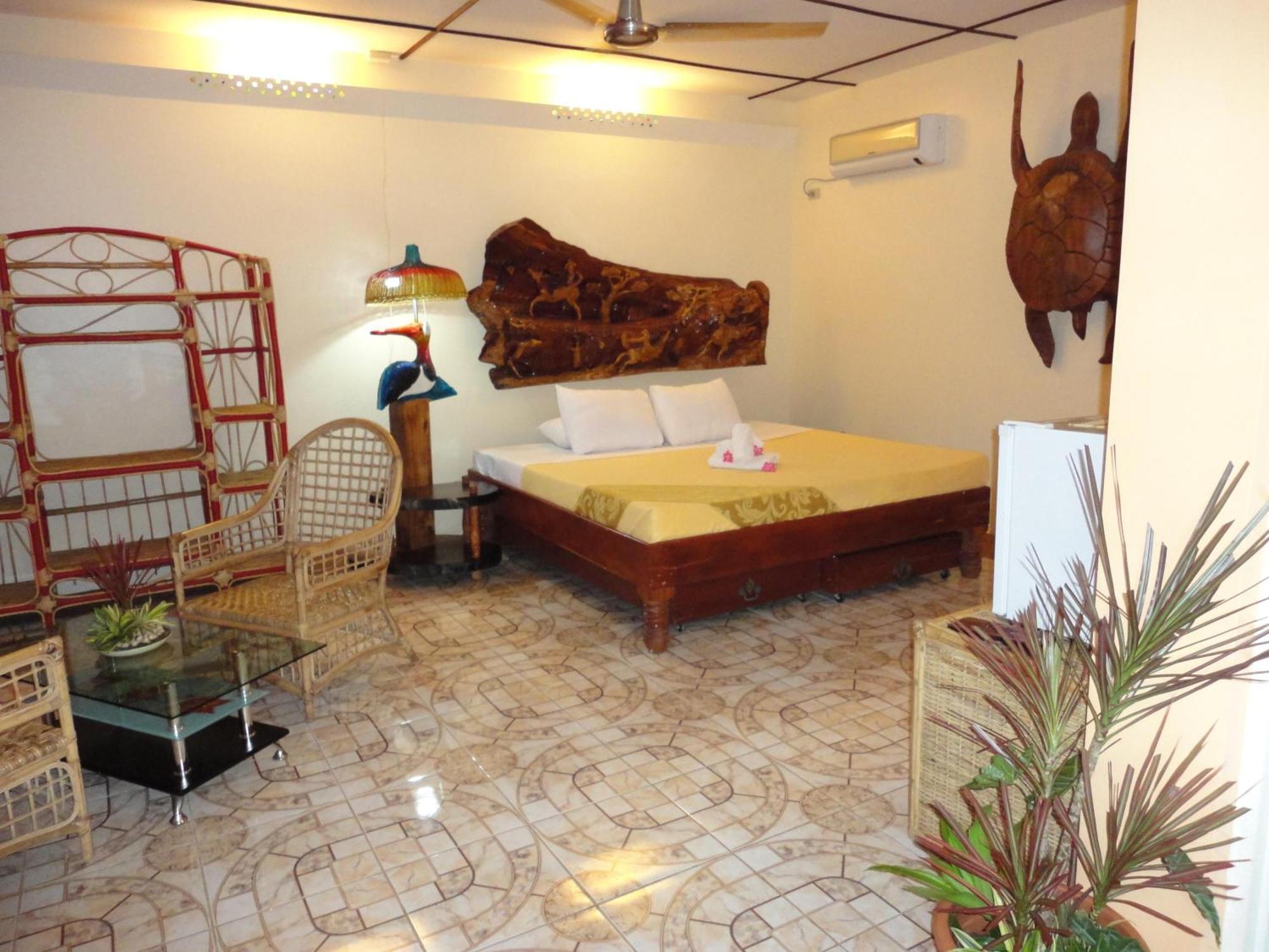 Deep Forest Garden Hotel Puerto Princesa Exterior photo
